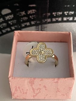 clover ring sz 7-8-9-10