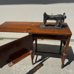 Vintage Antique Sowing Machine In Cabinet