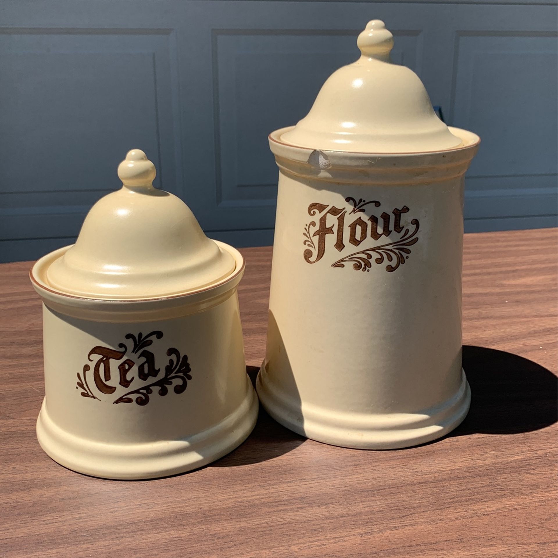 Faltzcraff Tea And Flour Containers
