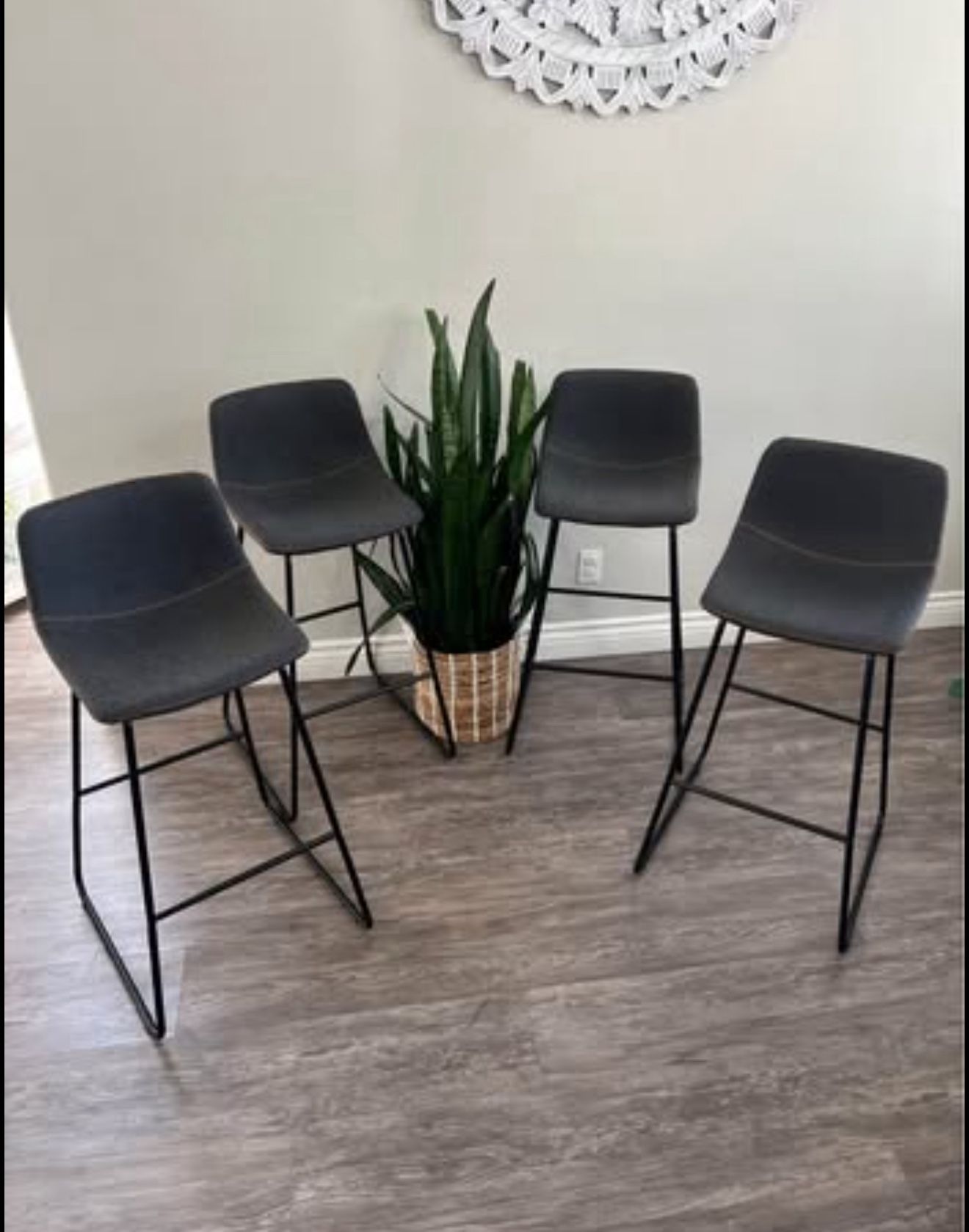 LUE BONA Bar Stools Set of 4 30" ALX Faux Leather Barstools, Modern Counter Height Stools with Back