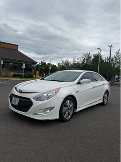 2013 Hyundai Sonata Hybrid