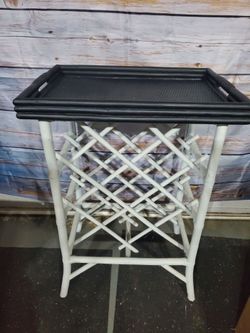 7 Wine Bottle Stand