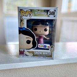 Snow White | Vinyl Figure | Pop.  🍎