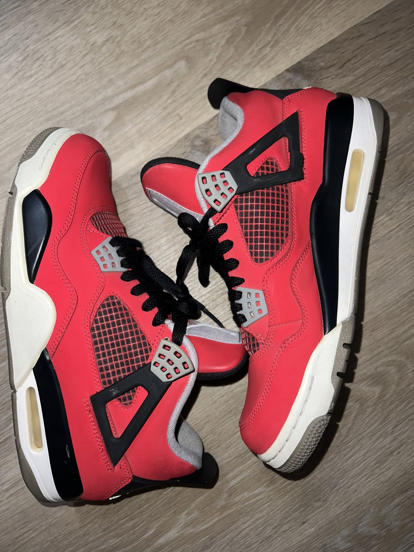 Jordan 4