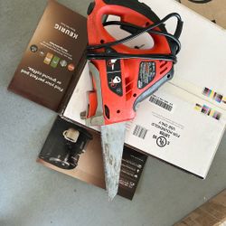 Black & Decker Saw