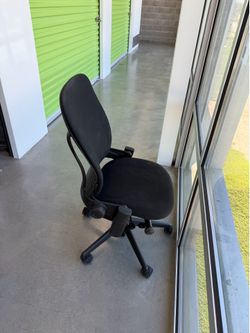 Steelcase Leap v1 Ergonomic Office Chair