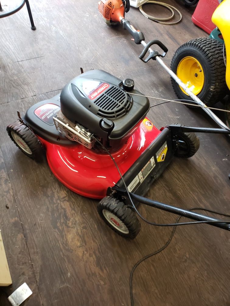TroyBilt Selfpropelled Lawn Mower READ DESCRIPTION for Sale in New