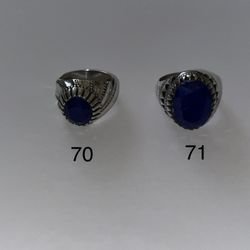Silver ring with lapis lazuli