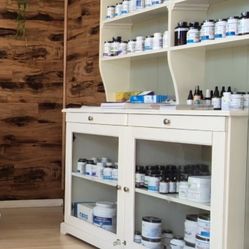 Large White Shelf And Cabinet