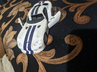 A car a viper gts-r