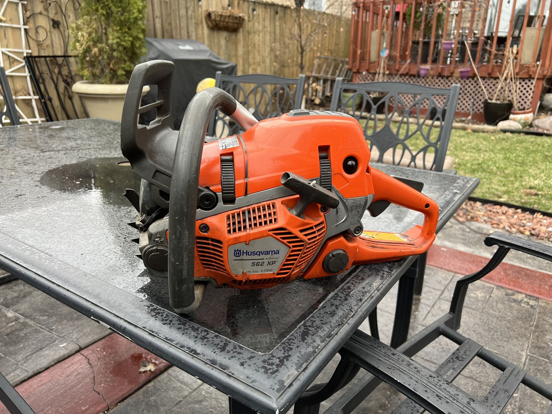 Husqvarna 562 Chainsaw