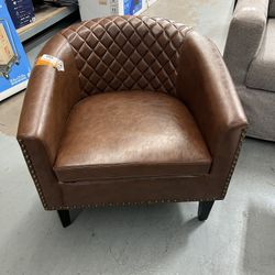 Modern Brown PU Leather Upholstery Accent Chair Barrel Chair Club Chair with Wood Legs and Nailheads 