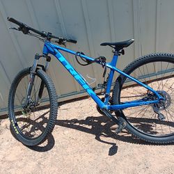 Trek Mountain Bike Size XL