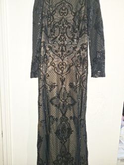 Vestido Largo Color Negro Una Puesta