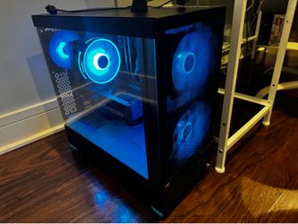 RTX 5070 Gaming PC | Ryzen 7 9700X | 32GB DDR5 | WiFi 6E