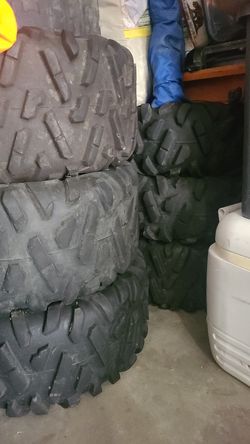 2017 rzr wheels (6 tires) spares
