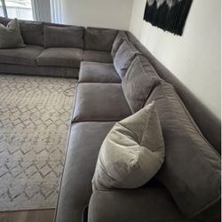 Sectional Couch 