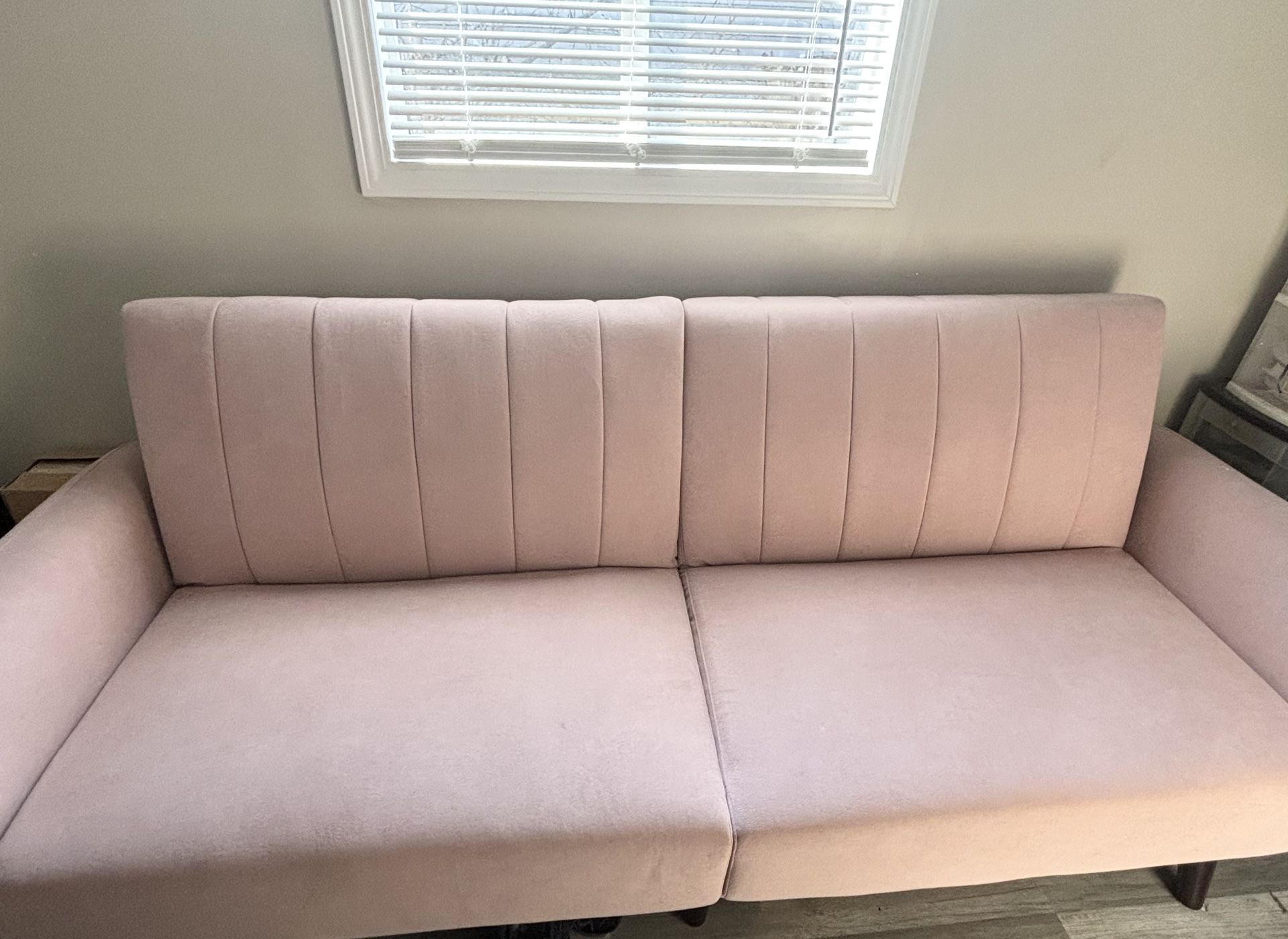 Selling New Pink futon