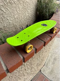 Maui and sons skateboard