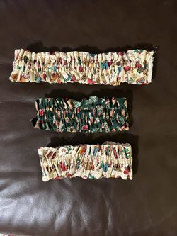 Festive Basket Garters Set Of 3