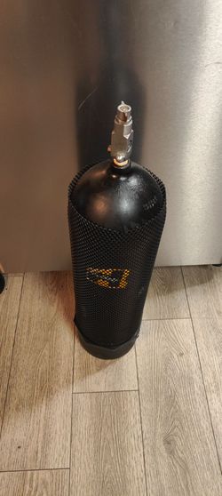 Scuba tank 3000psi 80 cubic feet