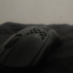 Steel series areox 3 light weight gaming mouse