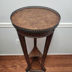 Tall Wood Corner Pedestal