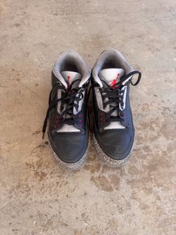 Air Jordan 3 Black Cement Sneakers cleats