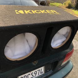 Kicker 10” Subwoofer Box