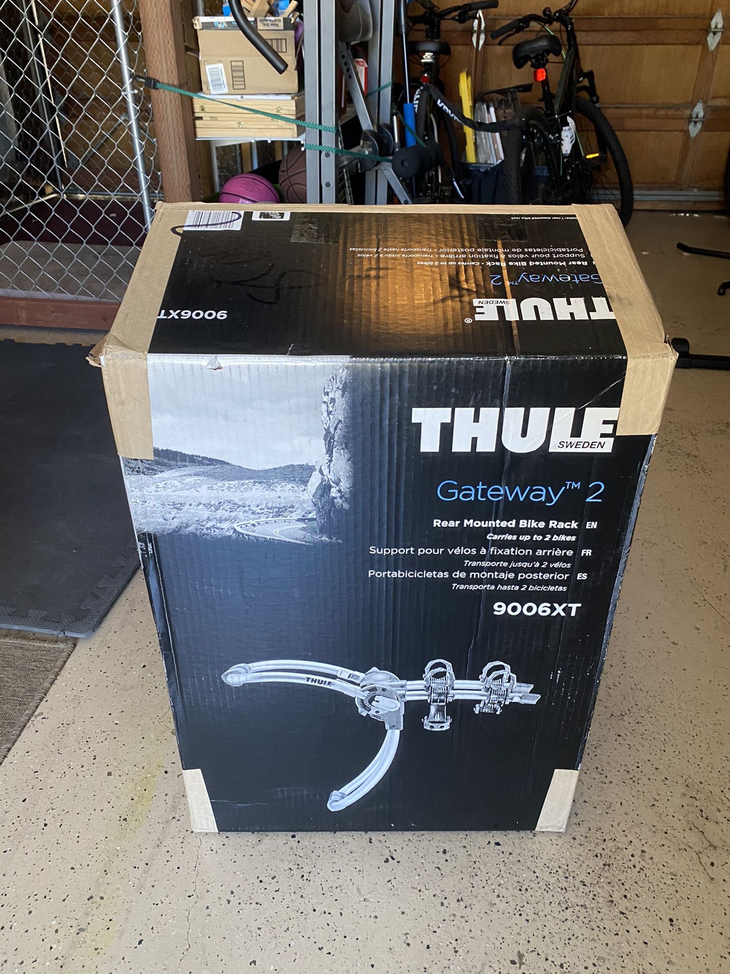 Thule Gateway 2-bike truck rack