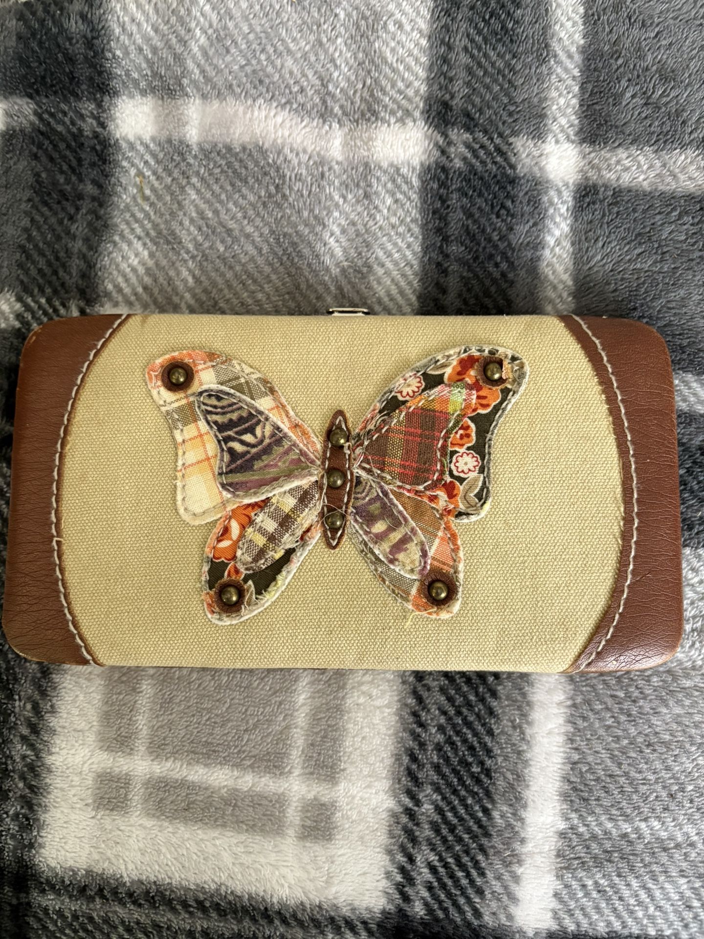 Butterfly wallet