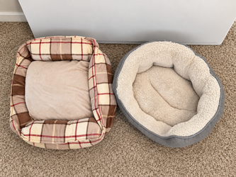 2 Small Dog / Cat Beds – Cozy Pet Beds