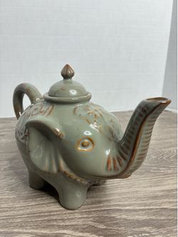 Vintage Pier One Elephant Stoneware Teapot