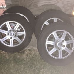Chrysler/Dodge Minivan Tires 