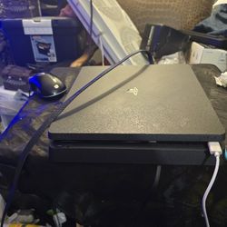 4 Sale Previous Owned Ps4  Slim Cuh 2215a