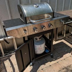 New Stainless Steel 3 Burner Propane Gas Grill - Ready to Grill