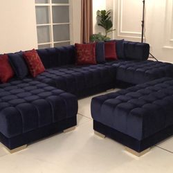 <Brand New. Double Chaise Sectional Velvet.