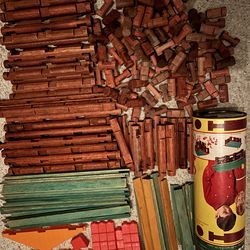 Vintage Lincoln logs
