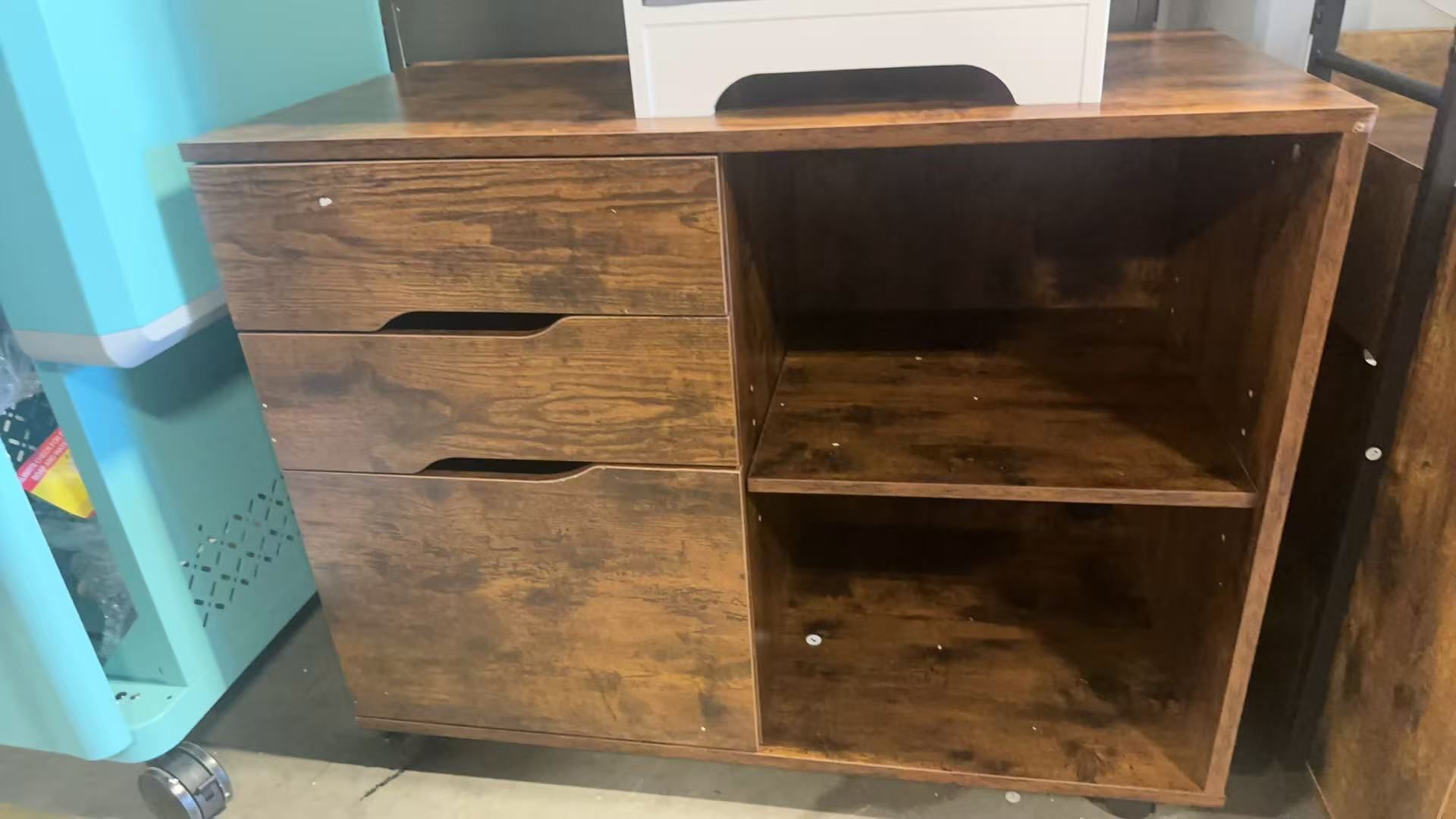 Mobile Filing Cabinet w/Universal Wheels