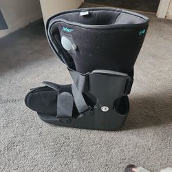 Left Medical Foot Boot With Air Pump
