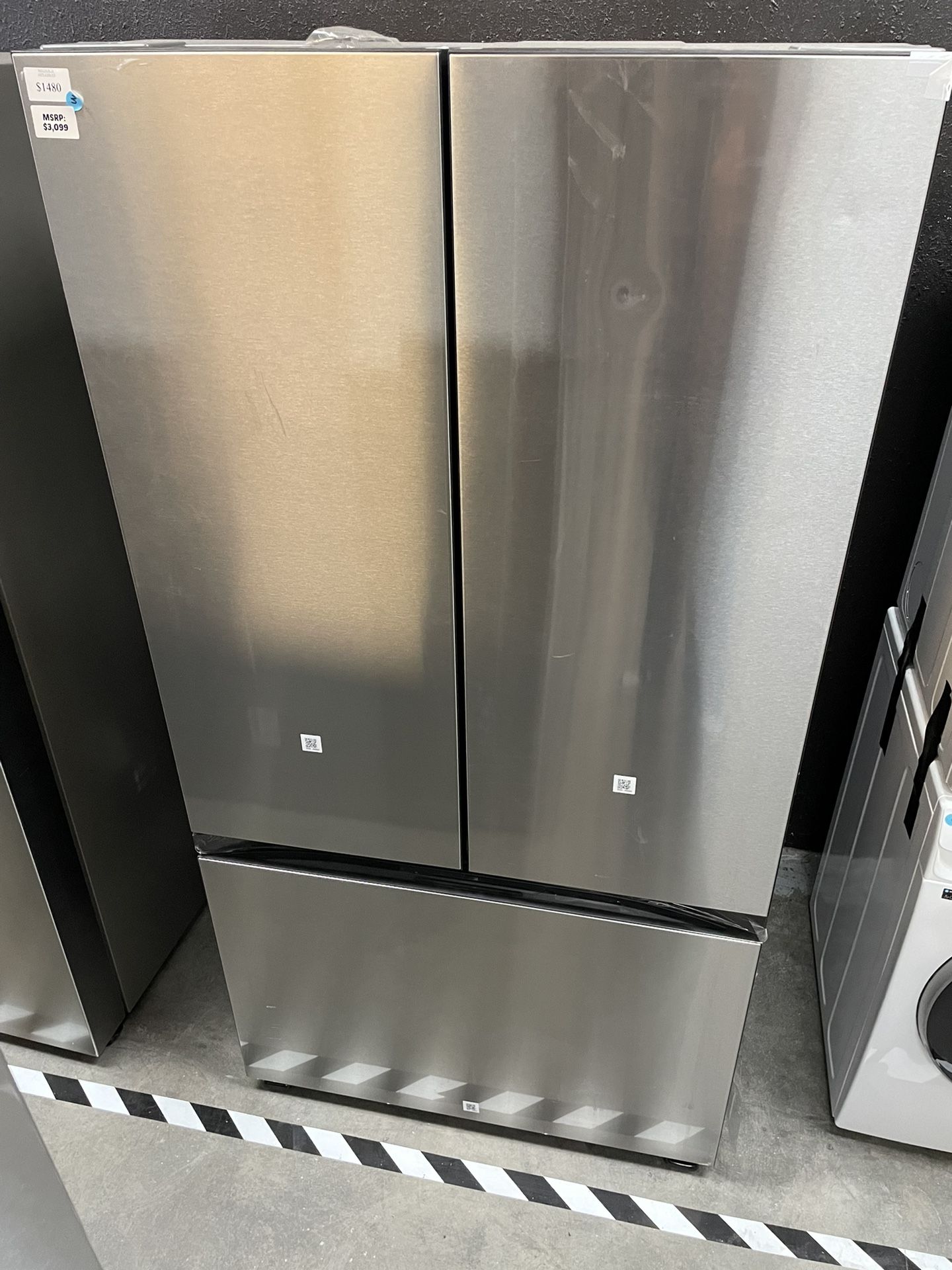 Samsung Bespoke - 3 Door French Door Refrigerator With Beverage Center