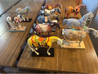 The Trail of Painted Ponies Collectible Figurines Lot