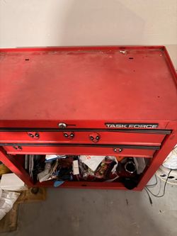 Tool chest