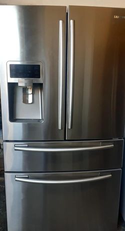 Samsung 4-Door Stainless Steel Fridge

