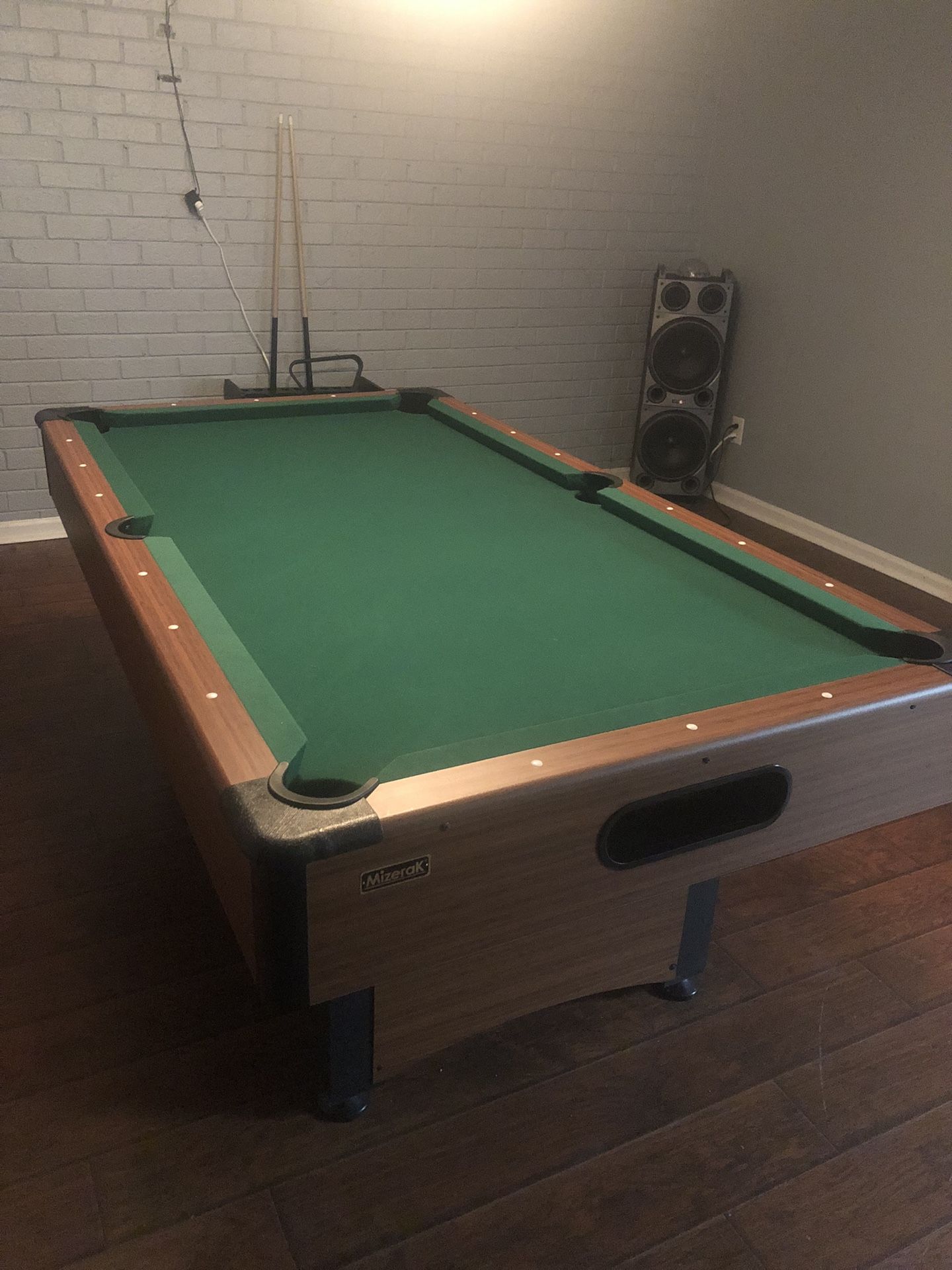 Pool table