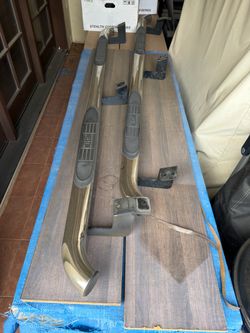 Toyota Tacoma Nerf bars fits 2nd and 3rd gen