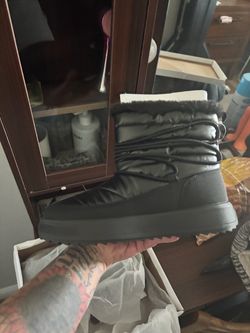 Girls puffer boots