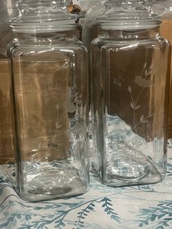 Large Glass Storage Jars with Lids – Set of 2