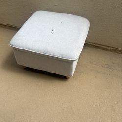 White Ottoman Used For FREE!!