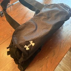 Small Under Armor duffle